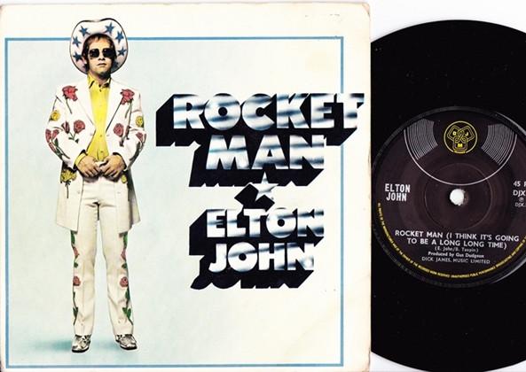Elton John - Rocket Man (I Think It's Going To Be A Long Long Time)
